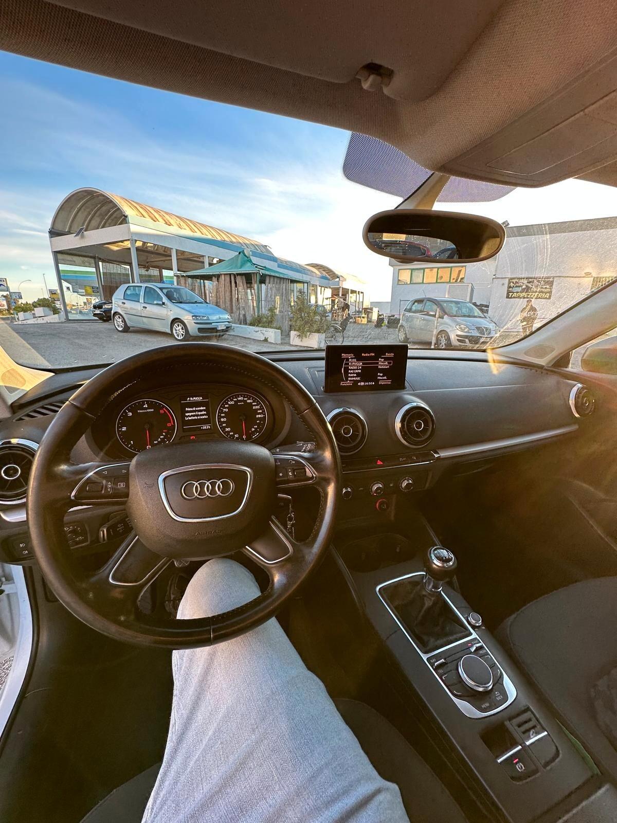 Audi A3 SPB 1.6 TDI S tronic Attraction