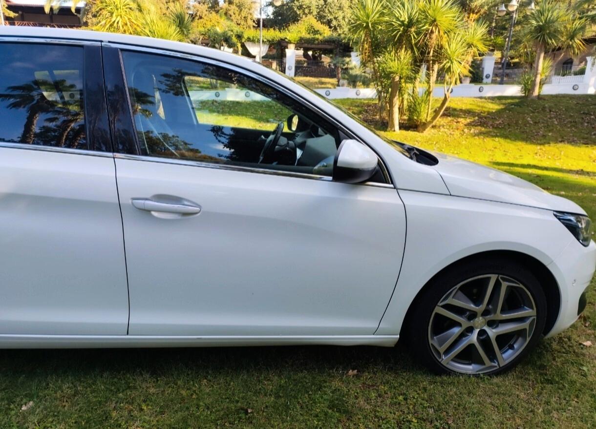 Peugeot 308 1.6 e-HDi 115 CV Stop&Start Allure