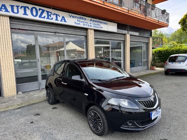 Lancia Ypsilon 1.0 Gold Hybrid