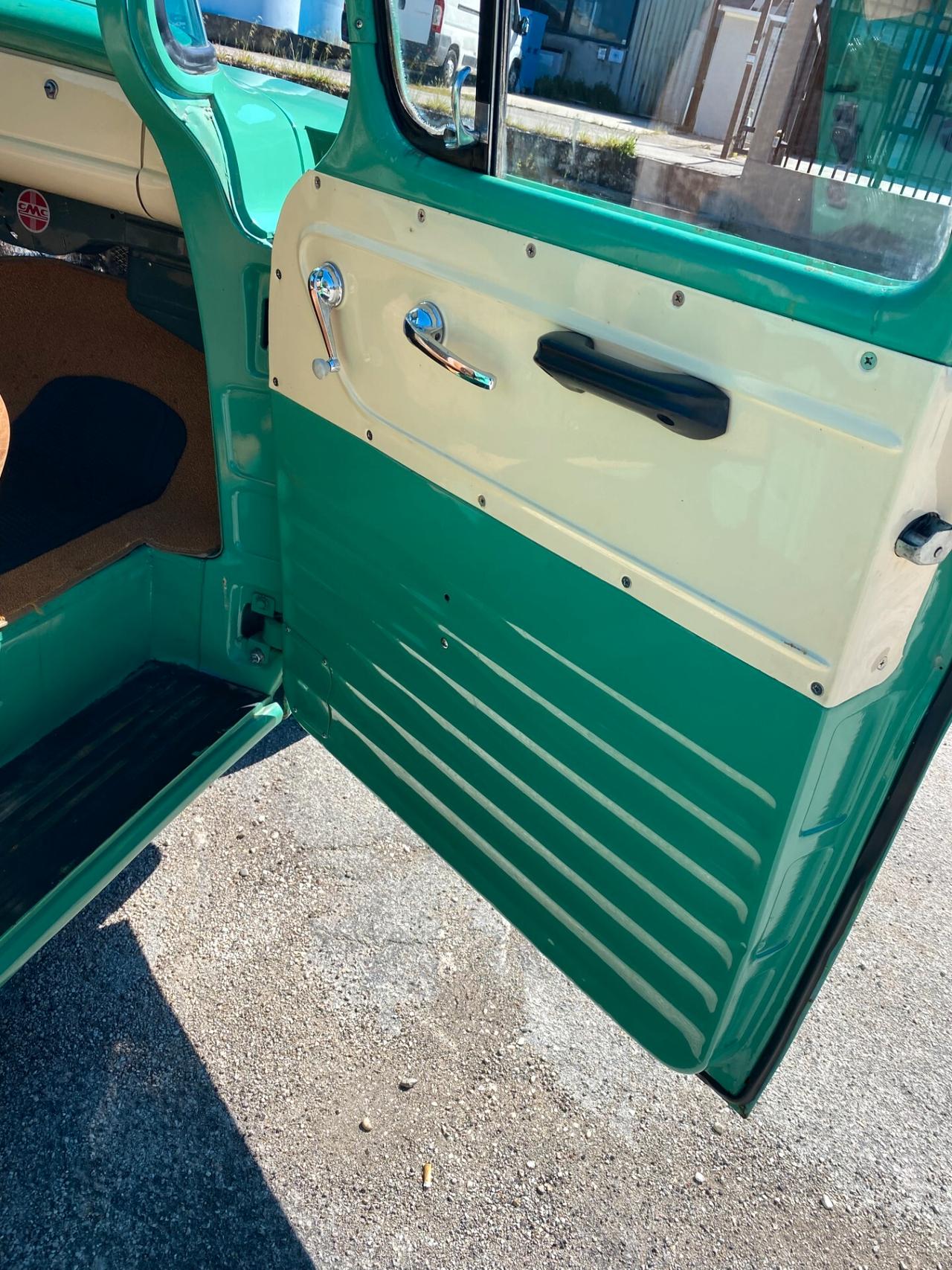 GMC 100 PICK UP