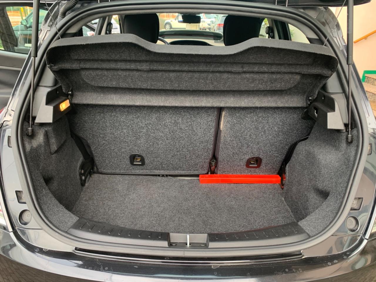 Lancia Ypsilon 1.2 69 CV 5 porte Platinum