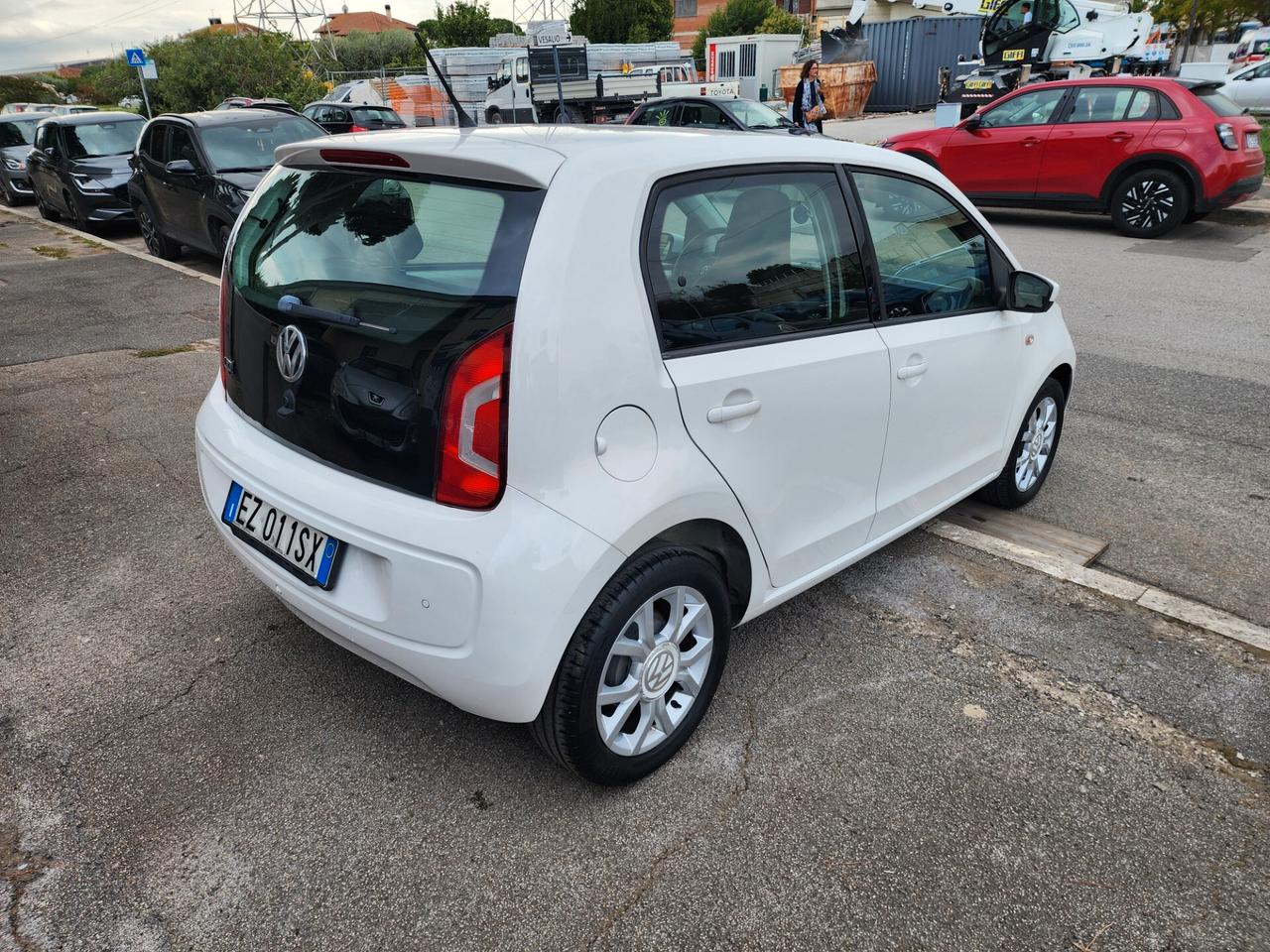 Volkswagen up! 1.0 5p. move