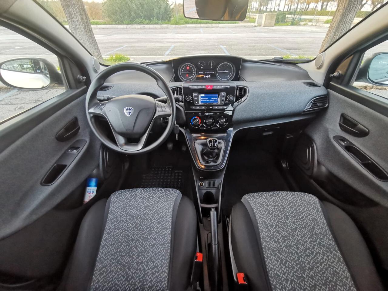 Lancia Ypsilon 1.2 69 CV 5P. S&S Gold 2020