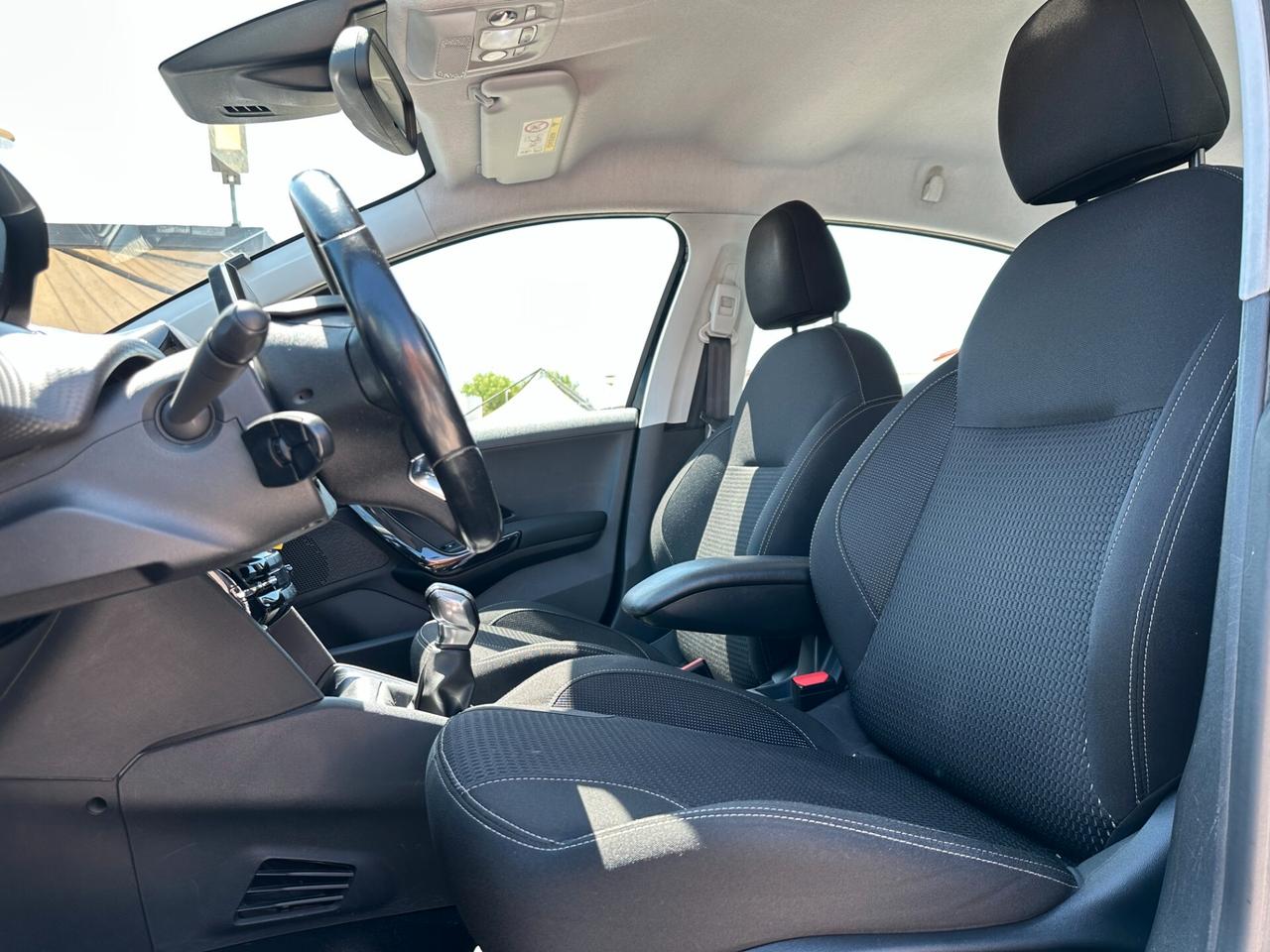 PEUGEOT 208 1.6 BlueHDi 100 5 porte Allure