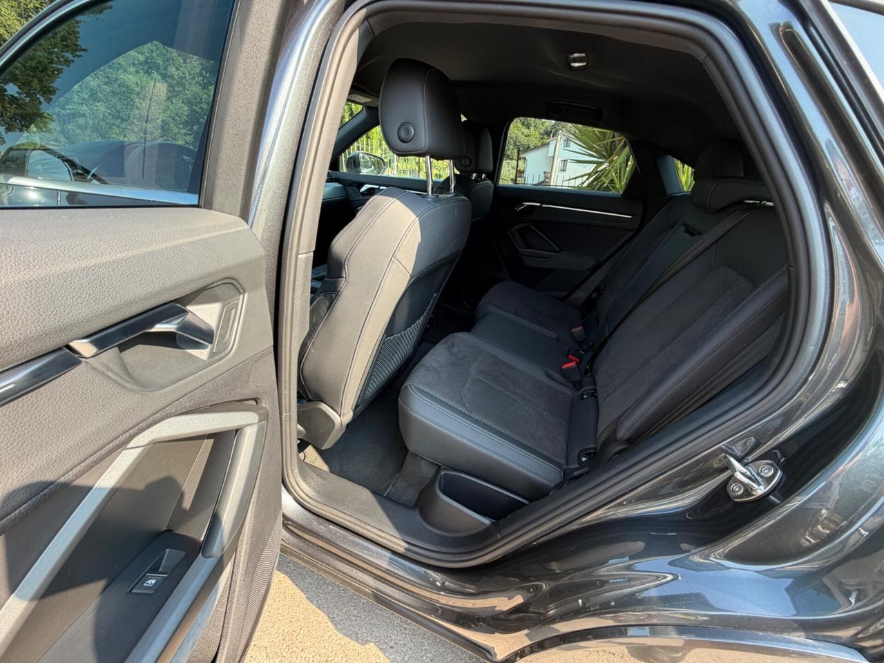 Audi Q3 35 TDI quattro S tronic line edition