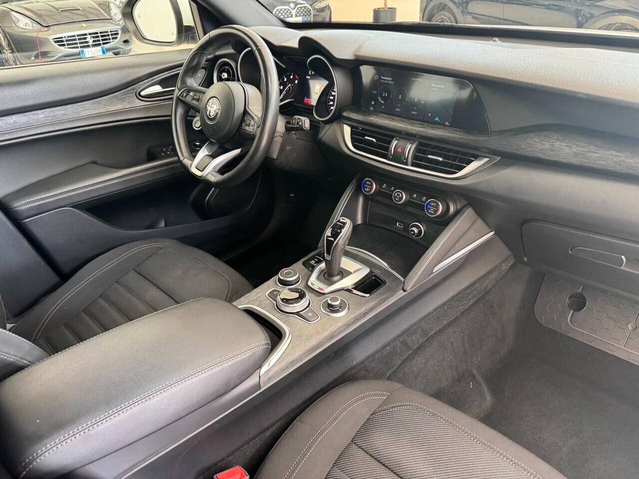 Alfa Romeo Stelvio 2.2 Turbodiesel 190 CV AT8 RWD Business
