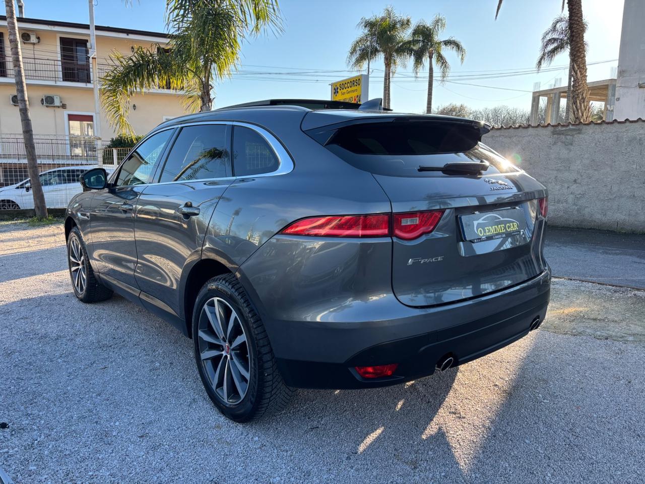 JAGUAR F-PACE 2.0 D 240CV TETTO APRIBILE FULL