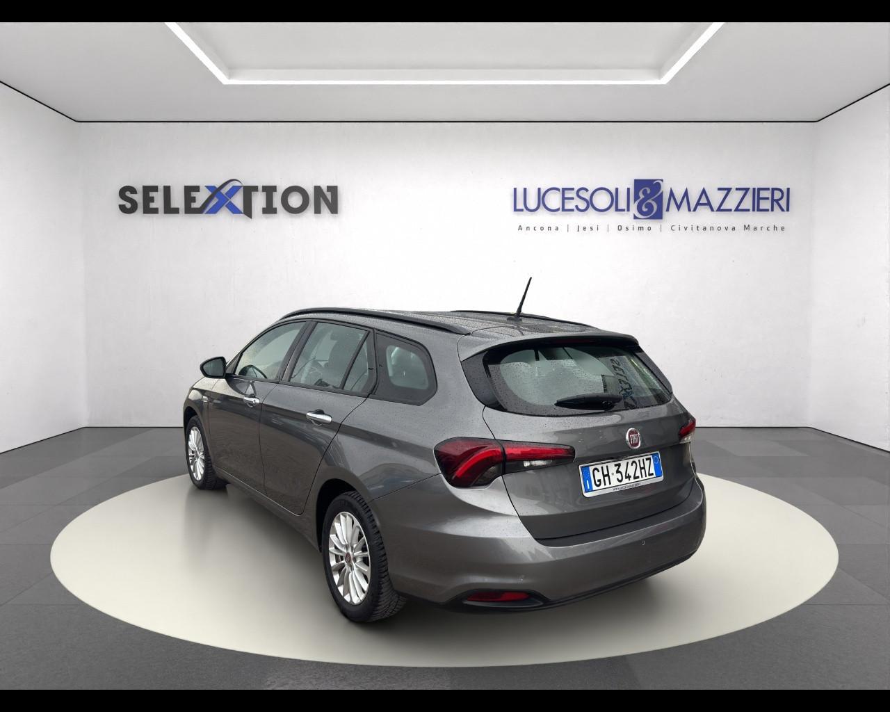 FIAT Tipo (2015-->) - Tipo 1.3 Mjt S&S SW Business