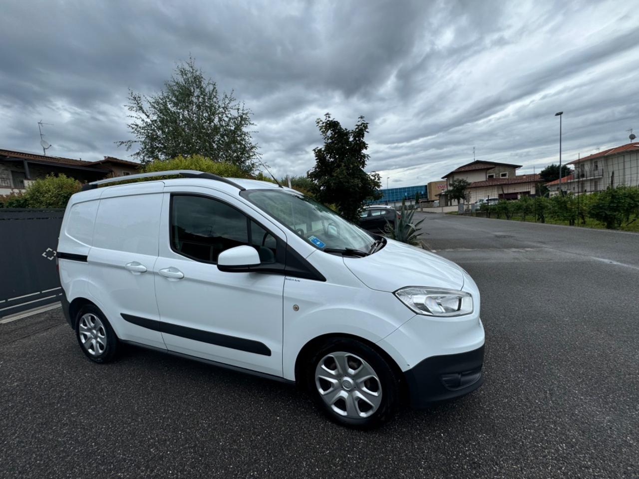 Ford Tourneo Courier Tourneo Courier 1.5 TDCI 95 CV Titanium