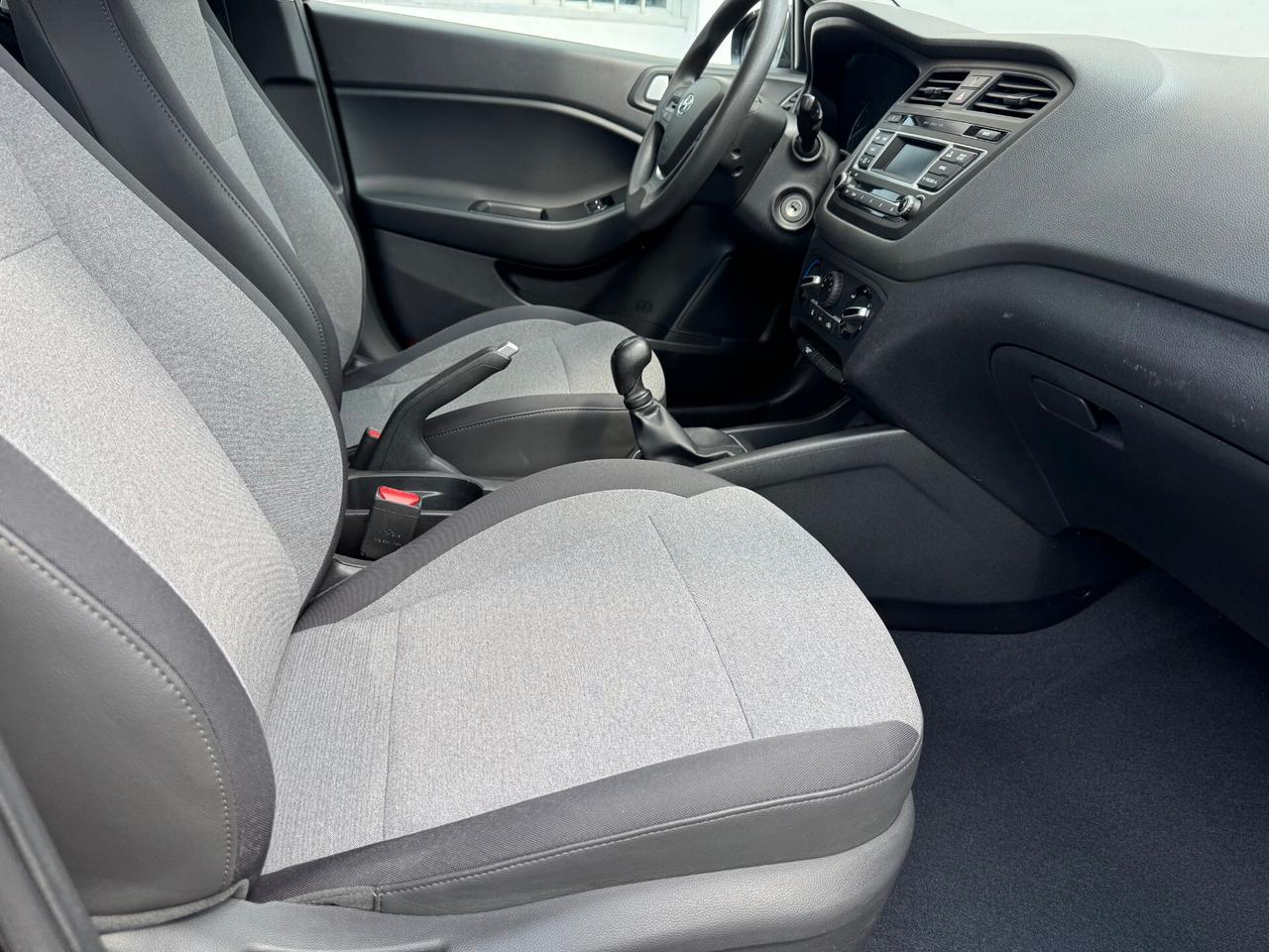 Hyundai i20 1.2 5 porte Classic*CLIMA*NEOPATENTATI