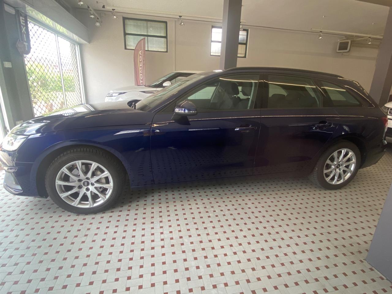Audi A4 Avant 40 2.0 tdi 204cv S-tronic