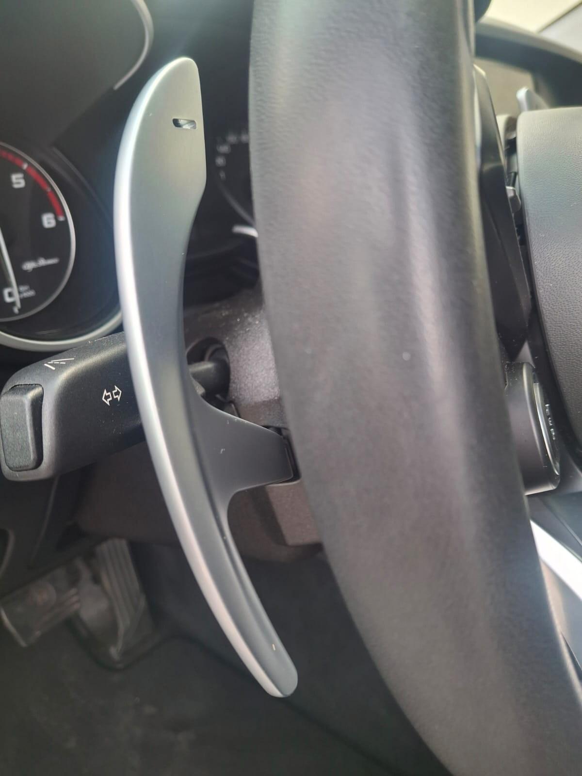 Alfa Romeo Stelvio 2.2 Turbodiesel 160 CV AT8 RWD Business