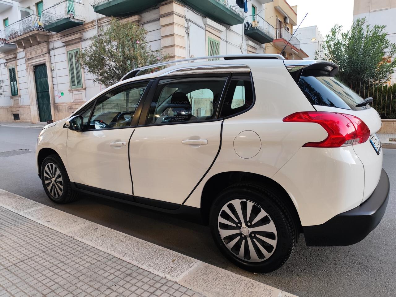 Peugeot 2008 1.6 e-HDi 92CV CAMBIO AUTOMATICO