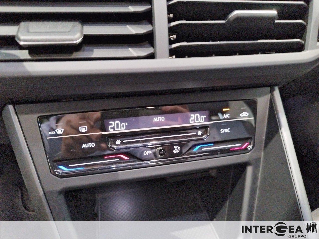 VOLKSWAGEN Taigo 1.0 tsi R-Line 110cv