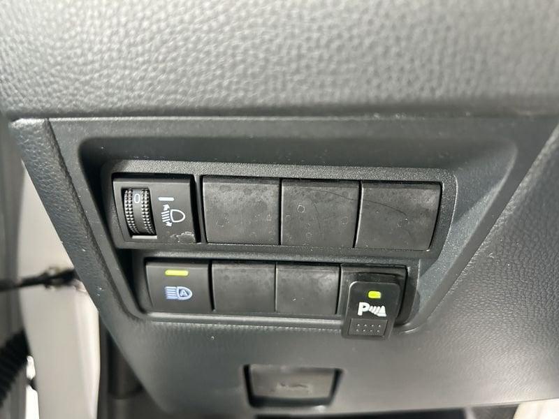 Toyota Yaris Yaris 1.5 Hybrid 5 porte Lounge AREA C FREE + SENSORI DI PARCHEGGIO