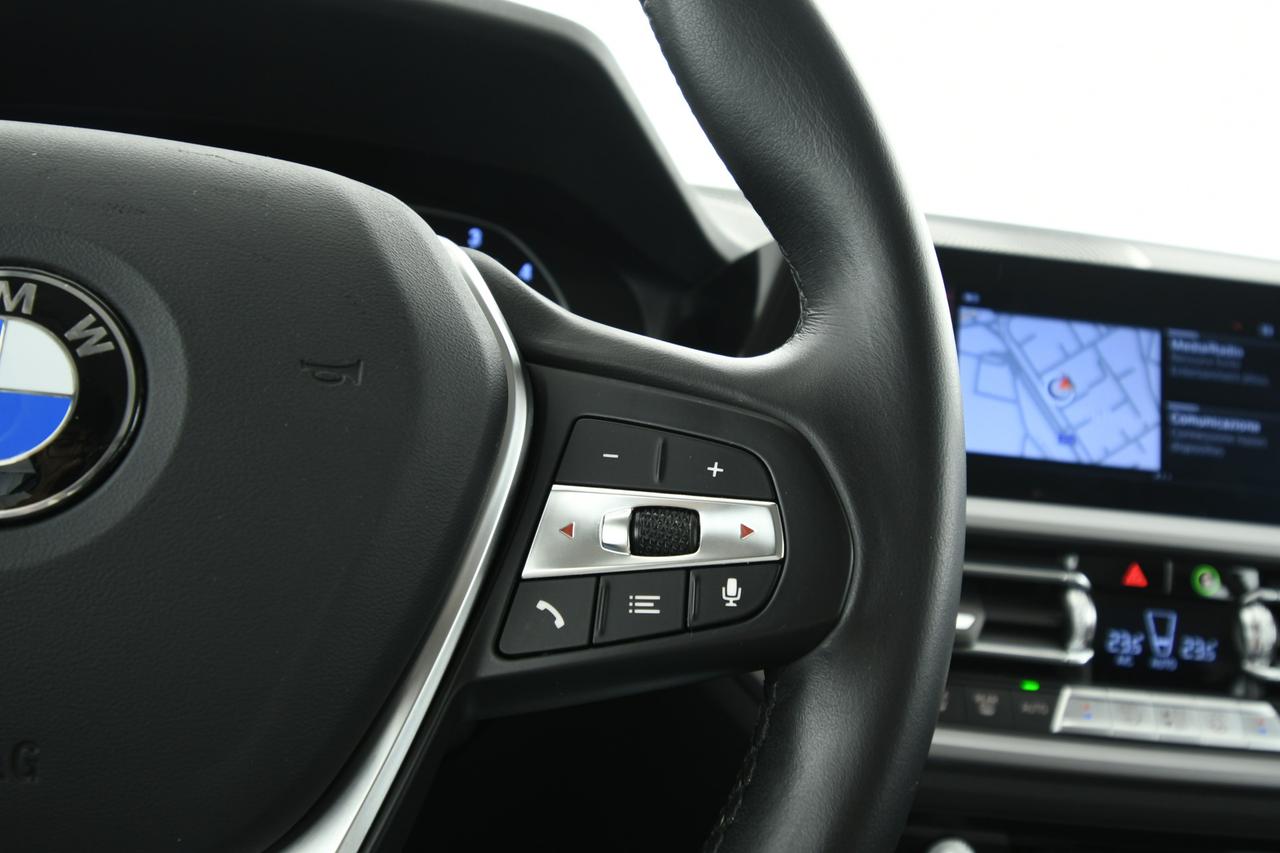 BMW 320d Touring mhev 48V xdrive Business Advantage auto APP CONNECT