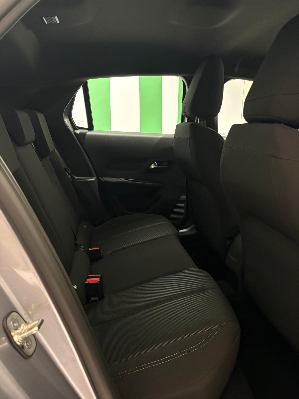 Lancia Ypsilon Hybrid e-DCT