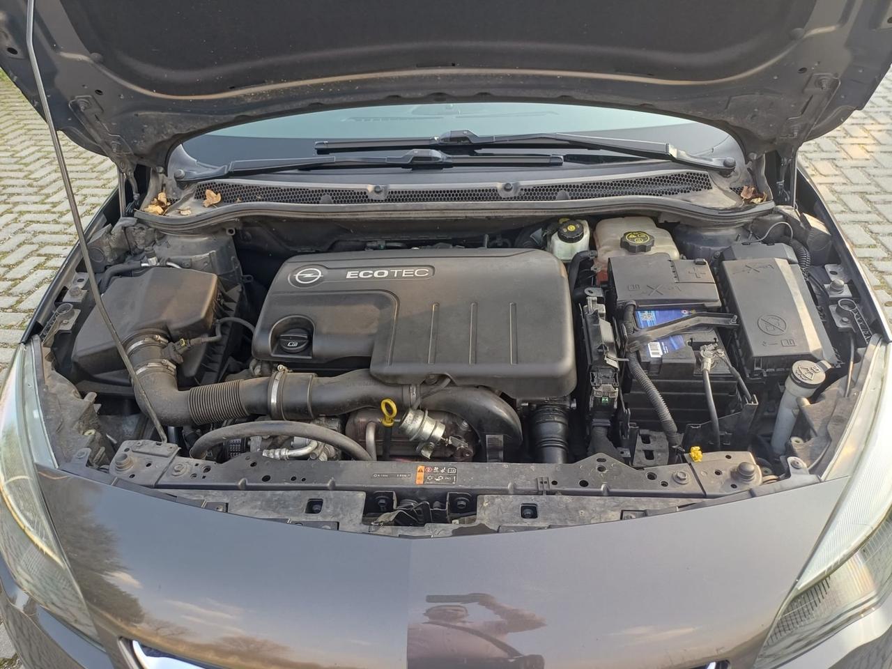 Opel Astra 1.7 CDTI 110CV Sports Tourer Cosmo