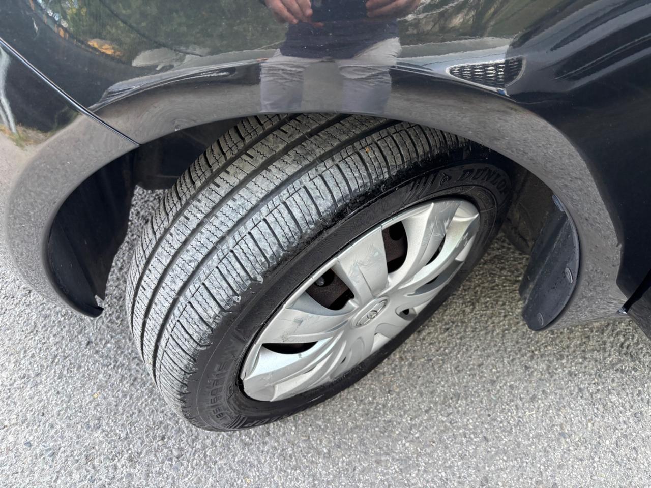 Toyota Yaris 1.3 - 3 porte Luna OK NEOPATENTATI