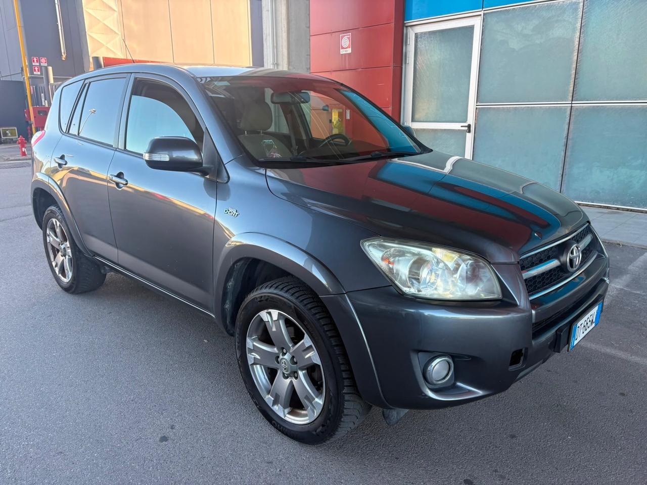 Toyota RAV 4 RAV4 2.2 D-4D 150 CV DPF Luxury automatico