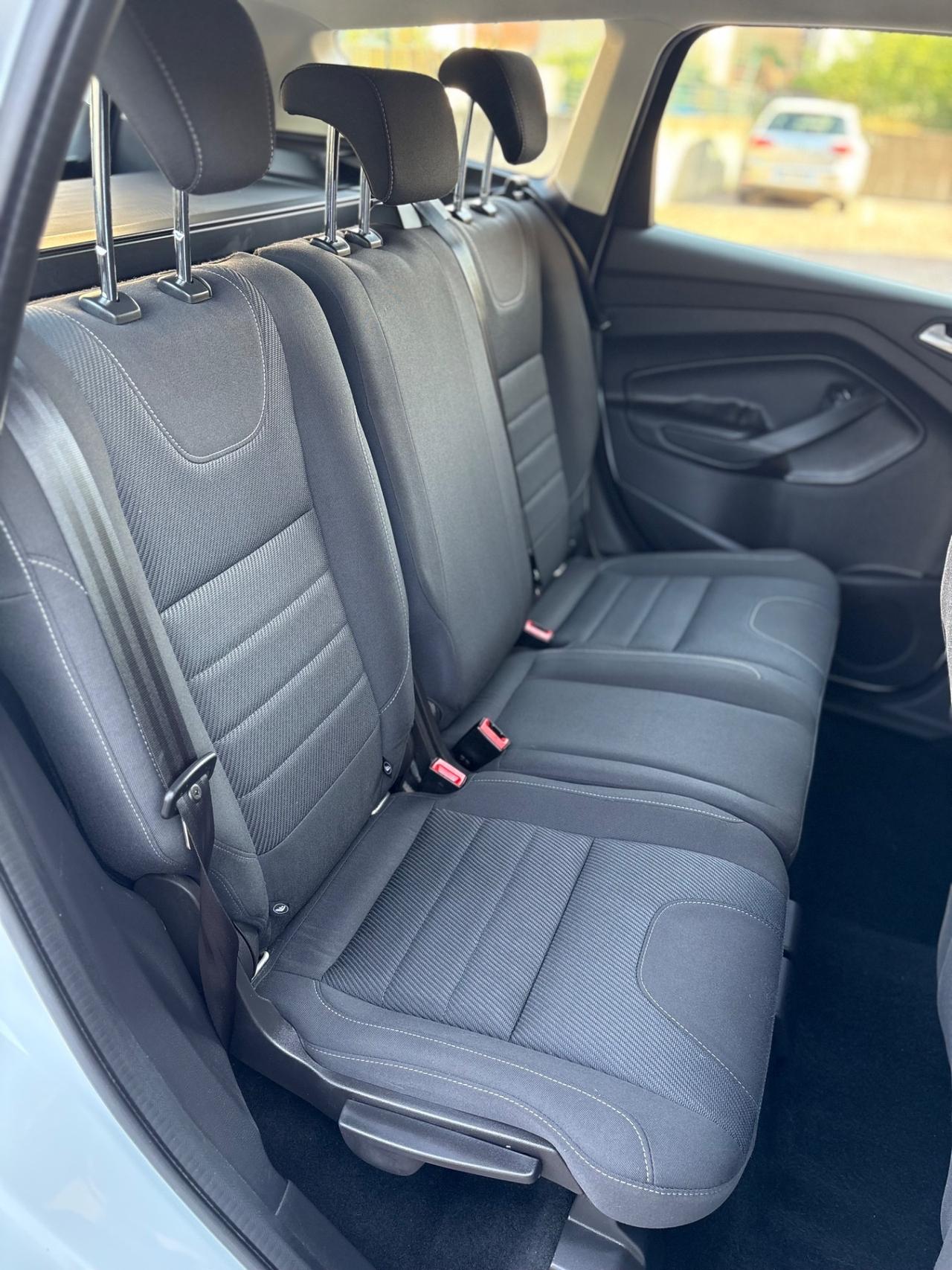 Ford Kuga 2.0 TDCI 140 CV 4WD Powershift