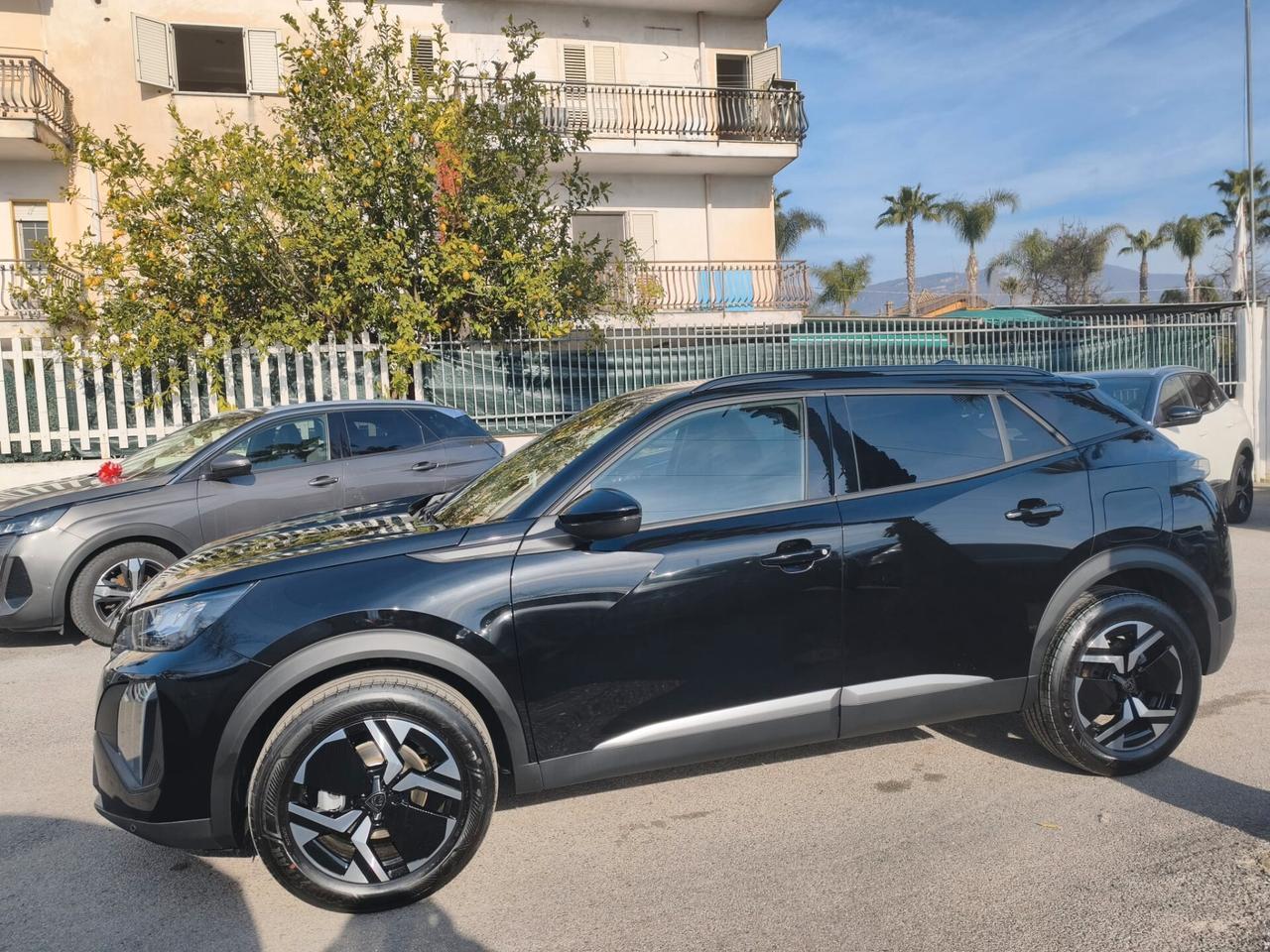 Peugeot 2008 100CV ALLURE PACK !! NUOVA