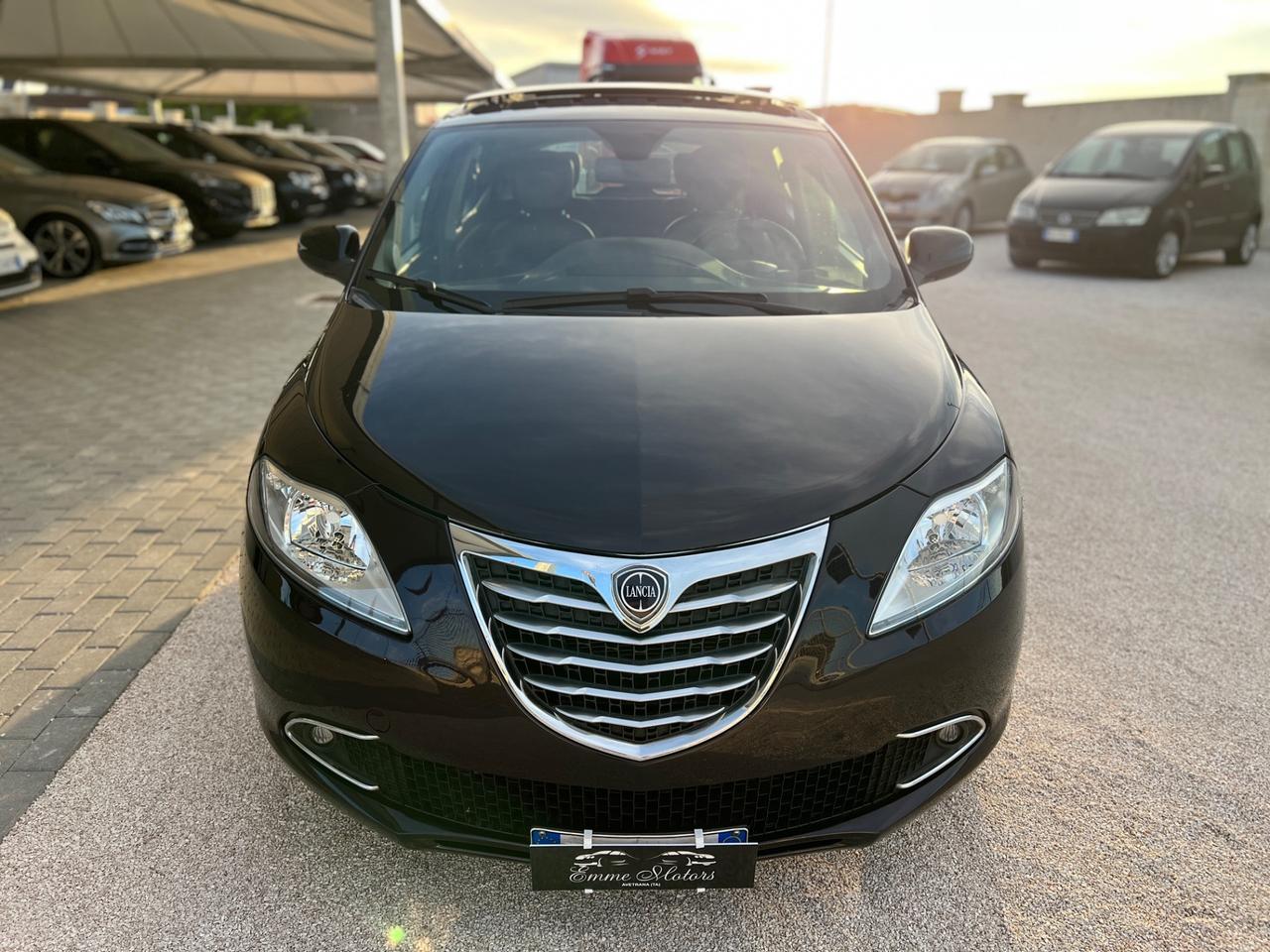 Lancia Ypsilon 1.3 MJT 95 CV 5 porte S&S Platinum TETTO PELLE