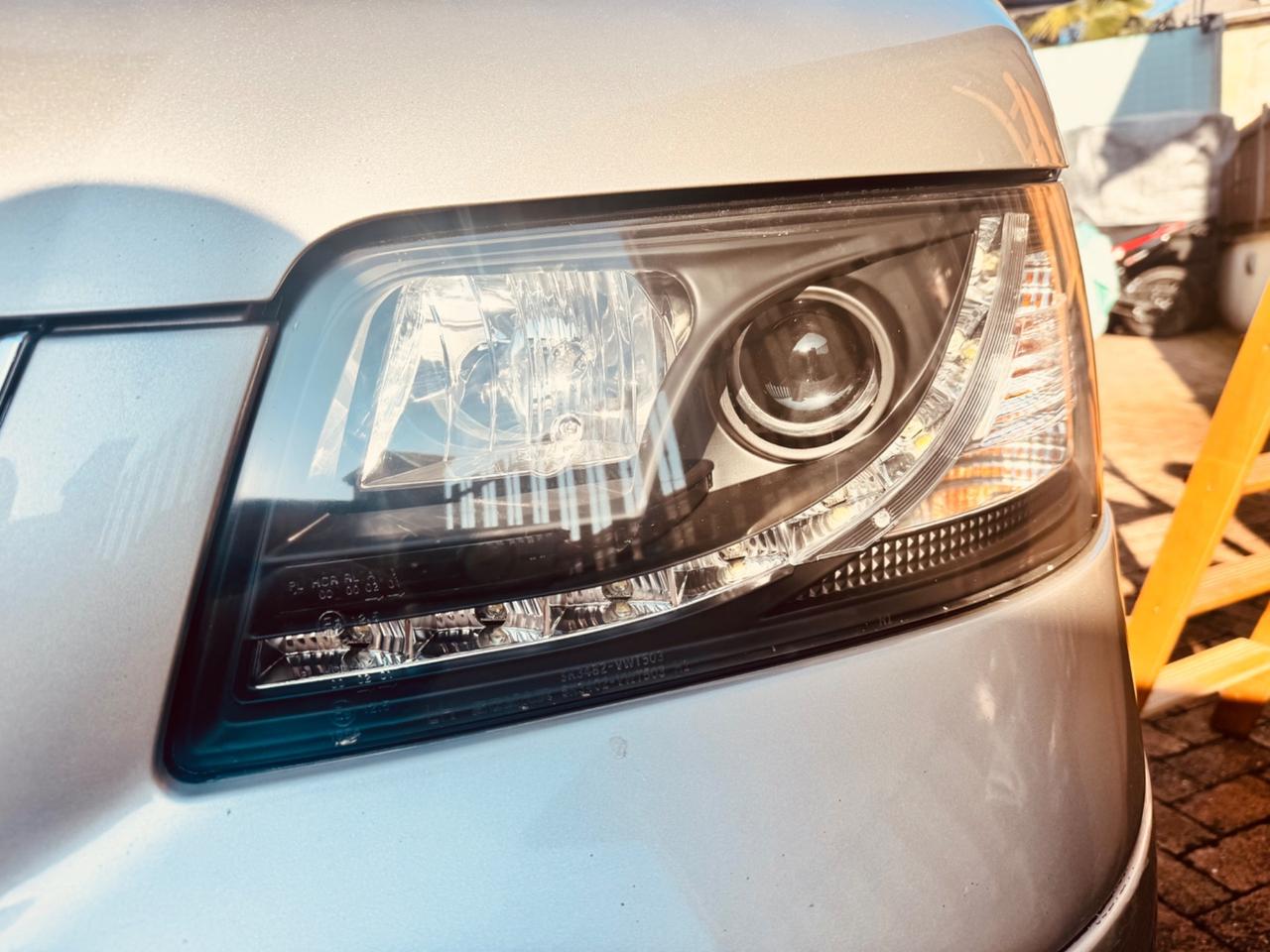 Multivan per trasporto e guida Disabili