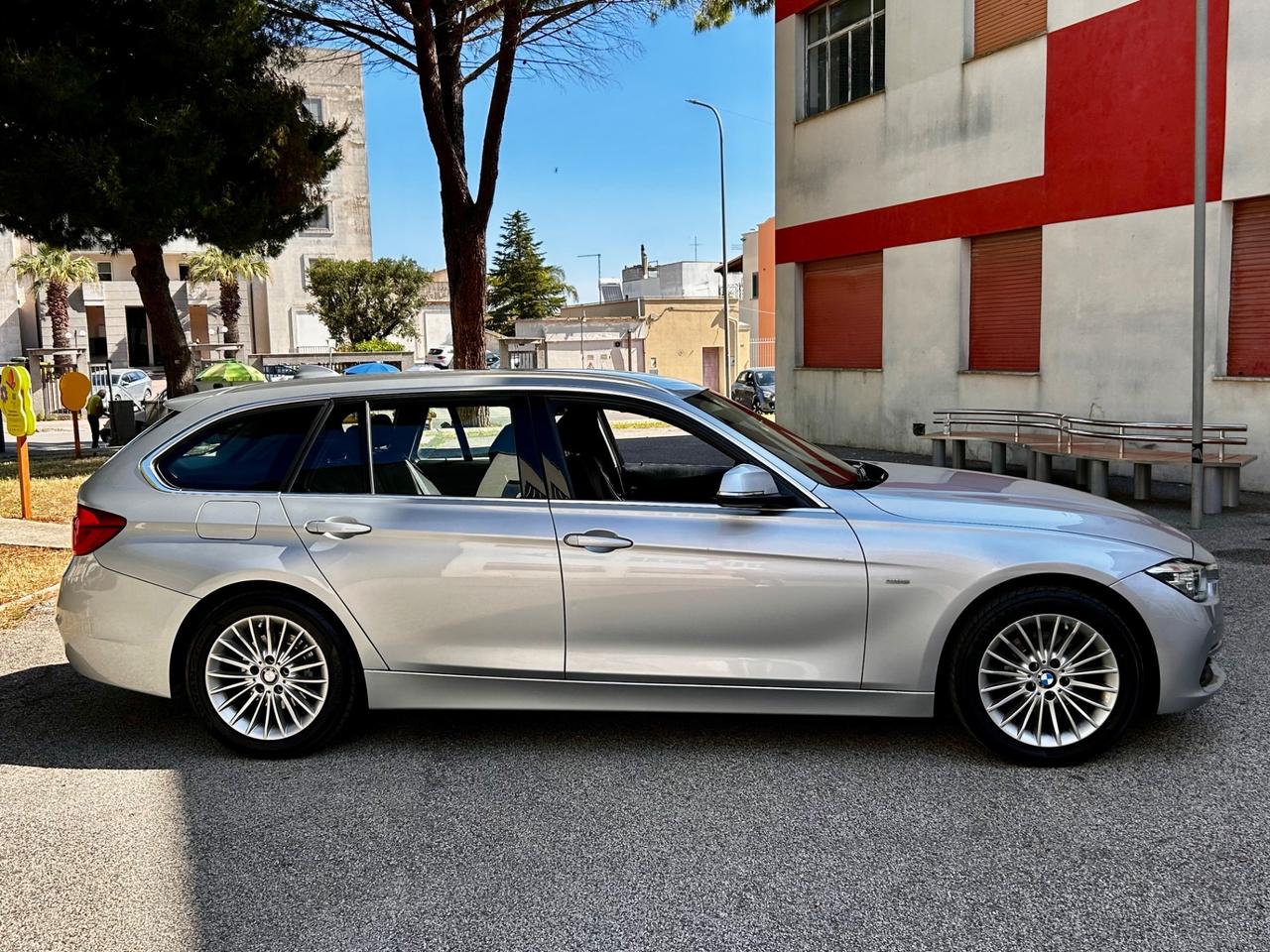 Bmw 318 318d Touring Luxury