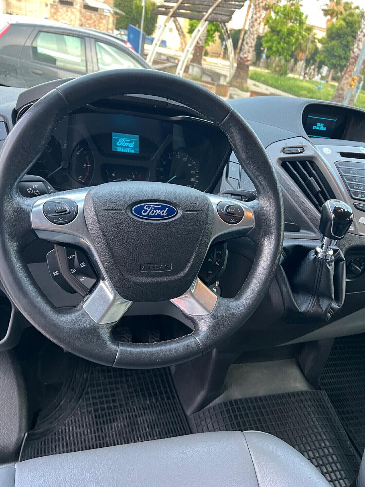 Ford Transit Custom 9 posti 2.2 TDCi 105 cv