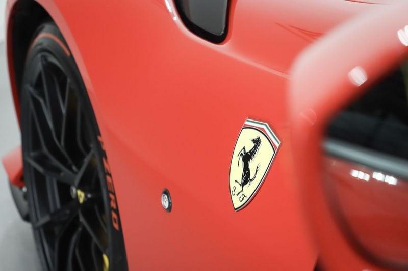 Ferrari 812 Competizione 1 of 999