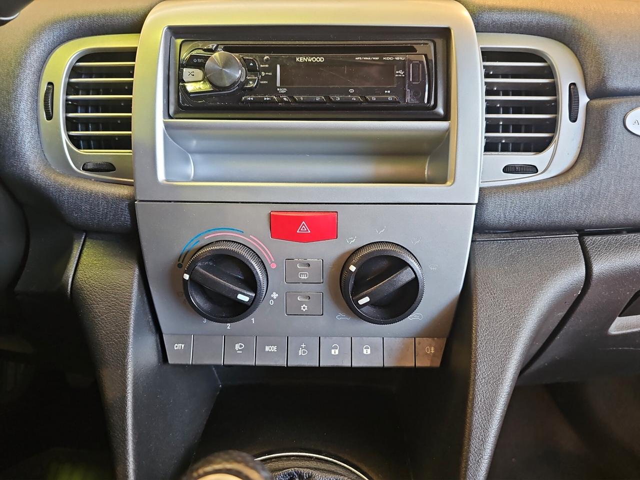 Lancia Ypsilon 1.2 69 CV Argento
