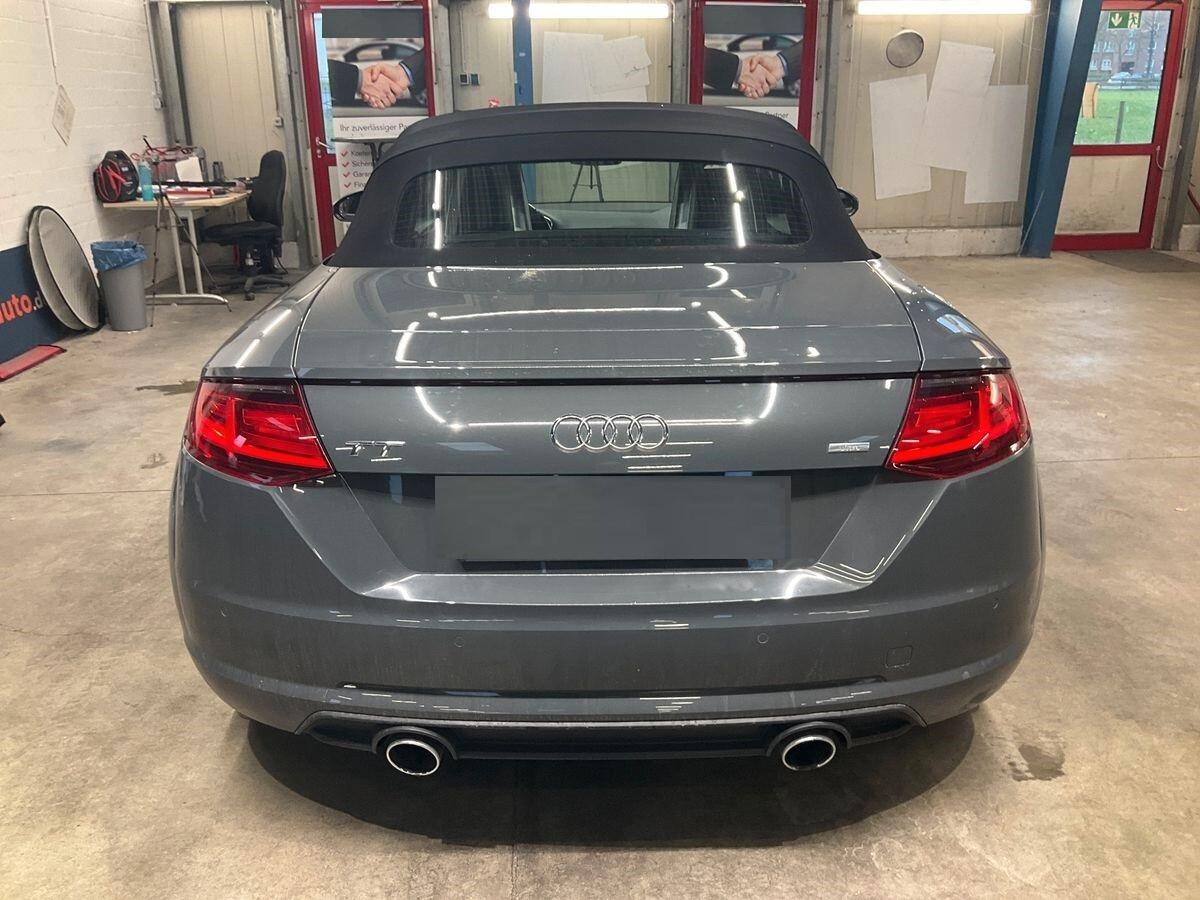 Audi TT Roadster 2.0 TDI ultra S line - VIRTUAL COCKPIT