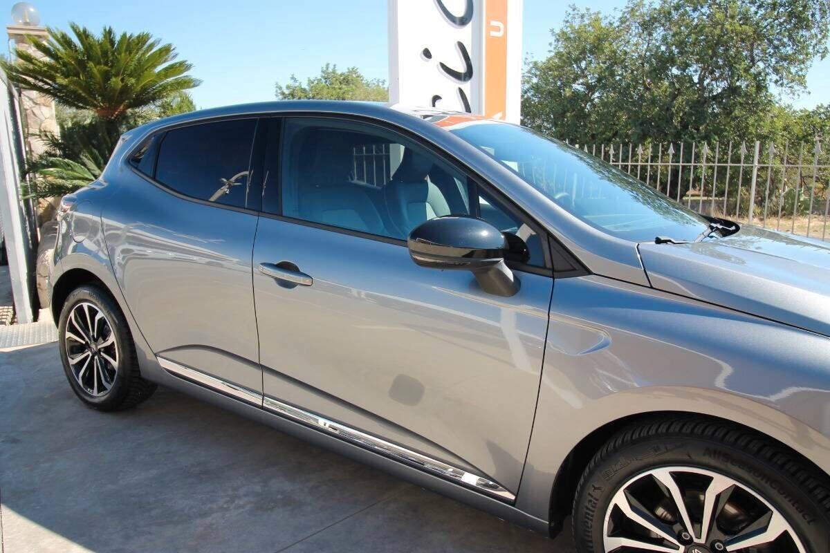 Renault Clio TCe 90 CV 5p Techno|11300KM|2025