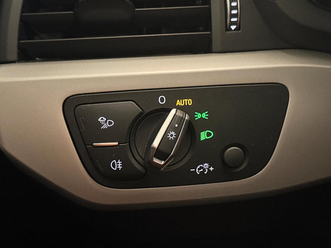 Audi A4 Avant 35 TFSI S tronic Business