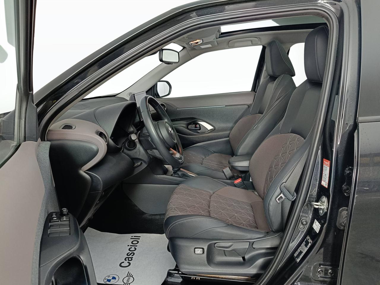TOYOTA Yaris Cross - MY'21