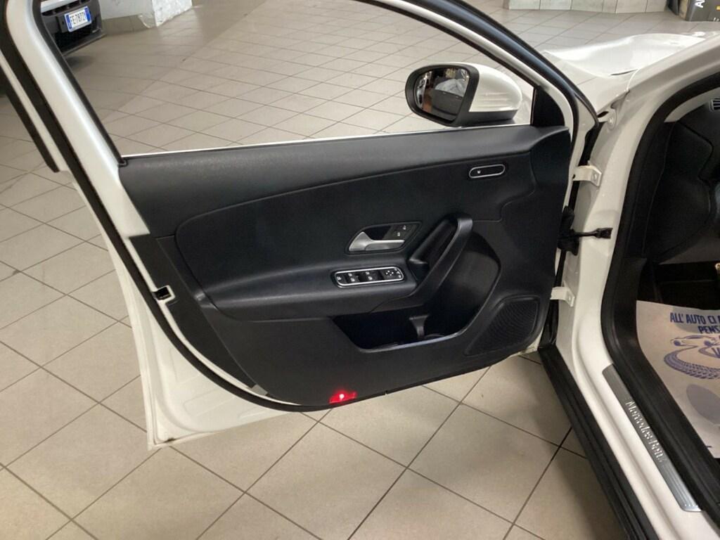Mercedes Classe A 180 180 D Advanced 8G-DCT