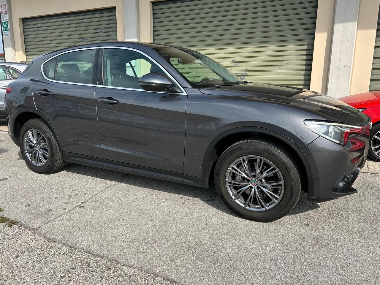 Alfa Romeo Stelvio 2.2 Turbodiesel 210 CV AT8 Q4 Executive