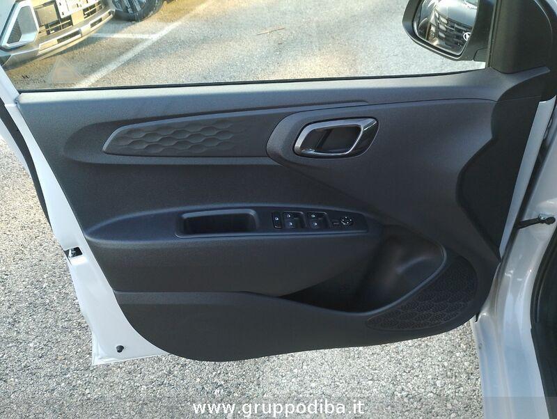 Hyundai i10 1.0 T-GDI MPI DOHC Petrol 5-speed M/T PE MY25 5P 1.0 GPL MT CONNECTLINE GPL