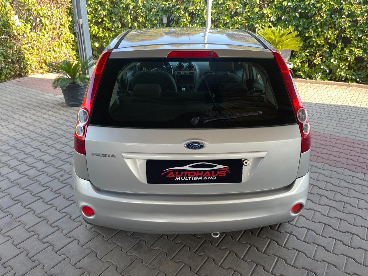 FORD Fiesta 1.2 16V 5p. Titanium