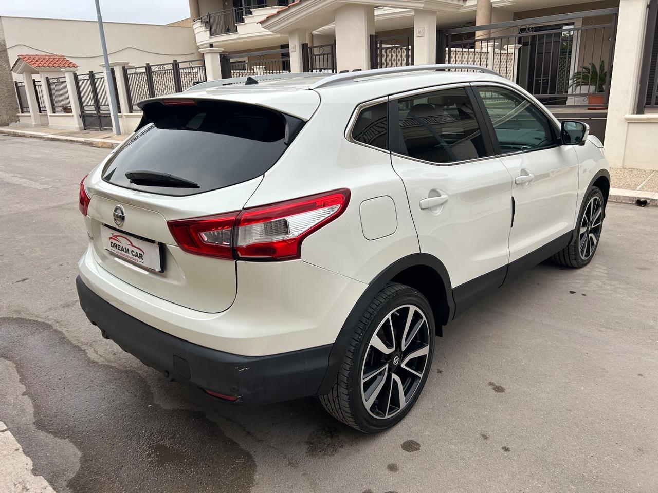 Nissan Qashqai 1.6 dCi 4WD 360