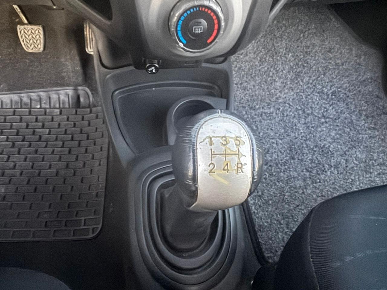 Toyota Yaris 1.0 5 porte SOLAMENTE 129.000 KM