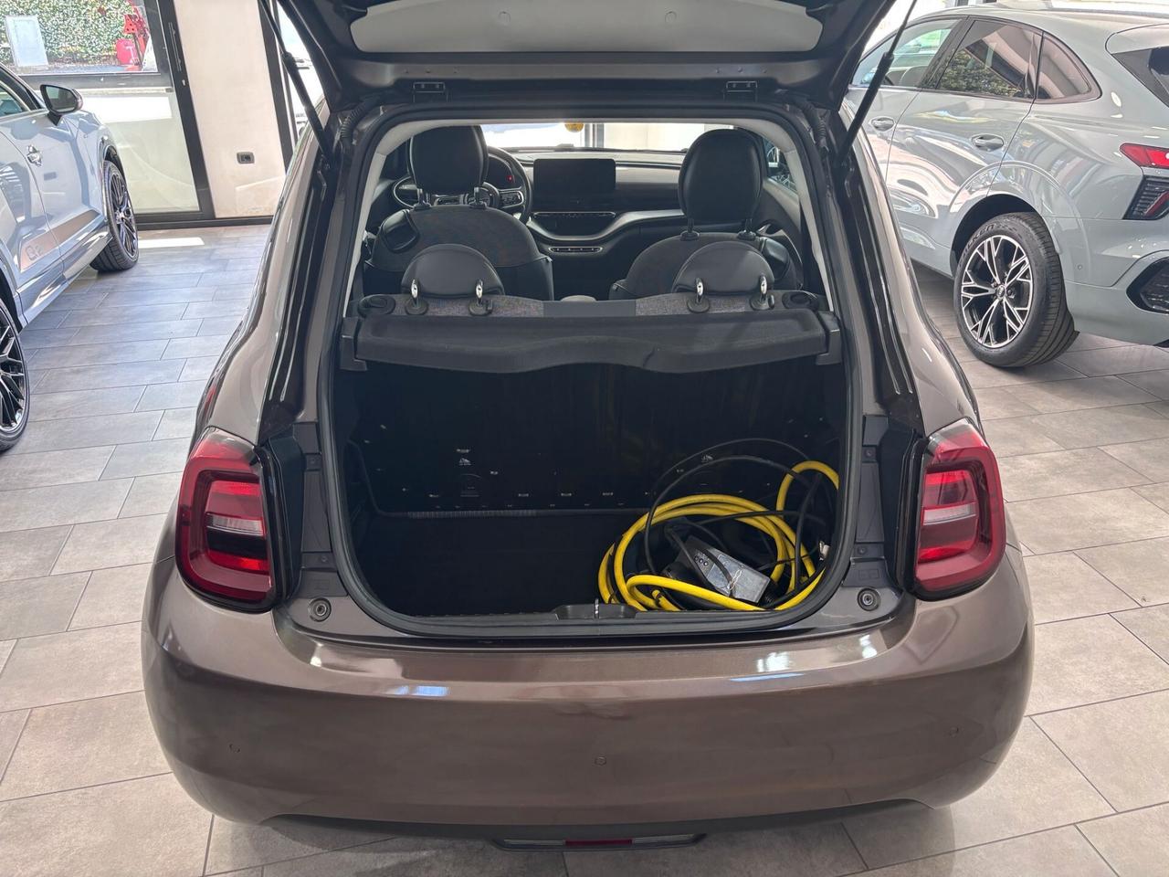 FIAT 500E 42KWH ICON