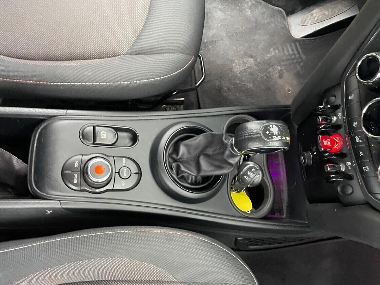 Mini Cooper Countryman 1.5 Countryman*Automatik*Cerchi*Neopatentai*