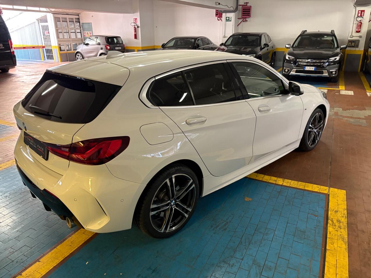Bmw 120 120i 5p. Msport