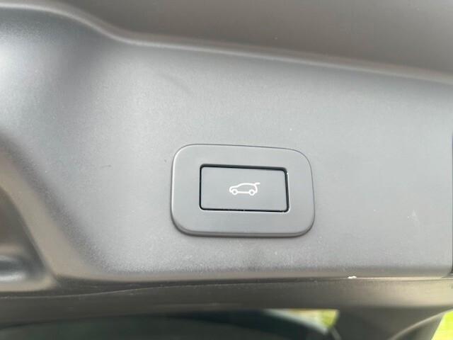 Land Rover Range Evoque 2.0D I4 163 CV AWD black editione