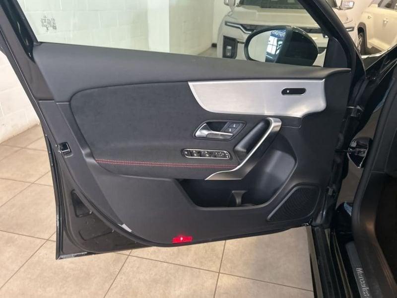 Mercedes-Benz Classe A 180d Automatic AMG Line Advanced Plus