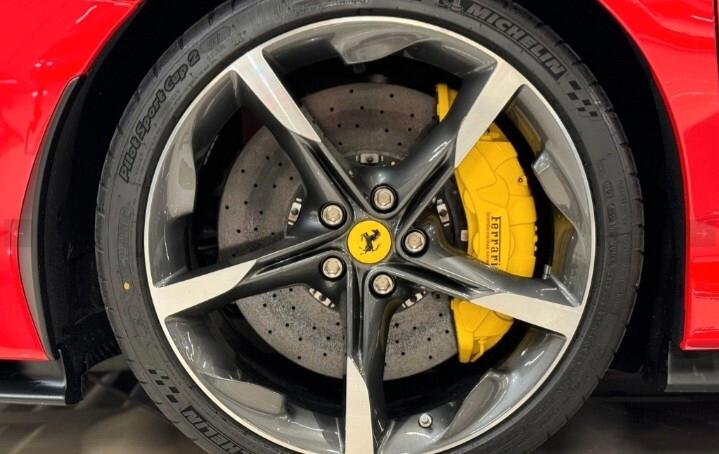 Ferrari SF90 CABRIO SPIDER FULL CARBON FIORAN