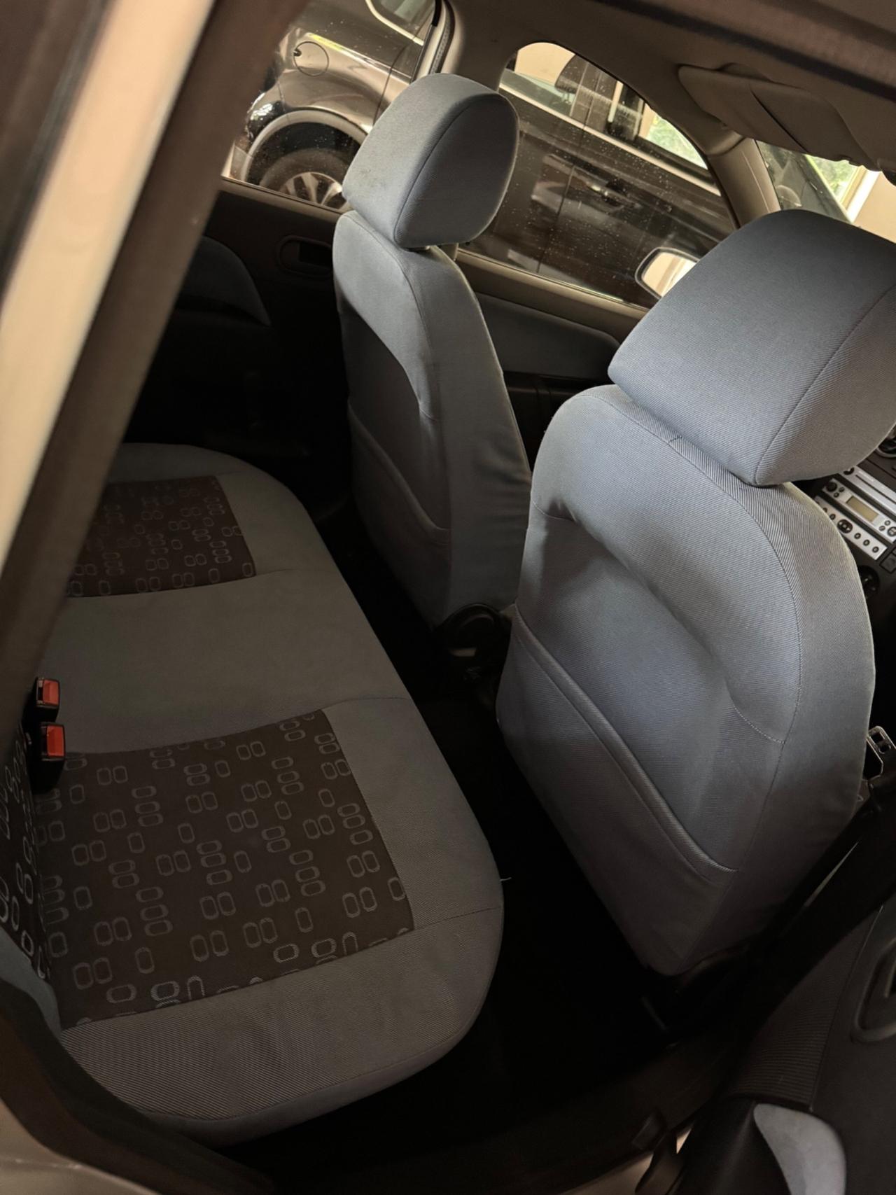 Ford Fiesta 1.4 TDCi OK NEOPATENTATI
