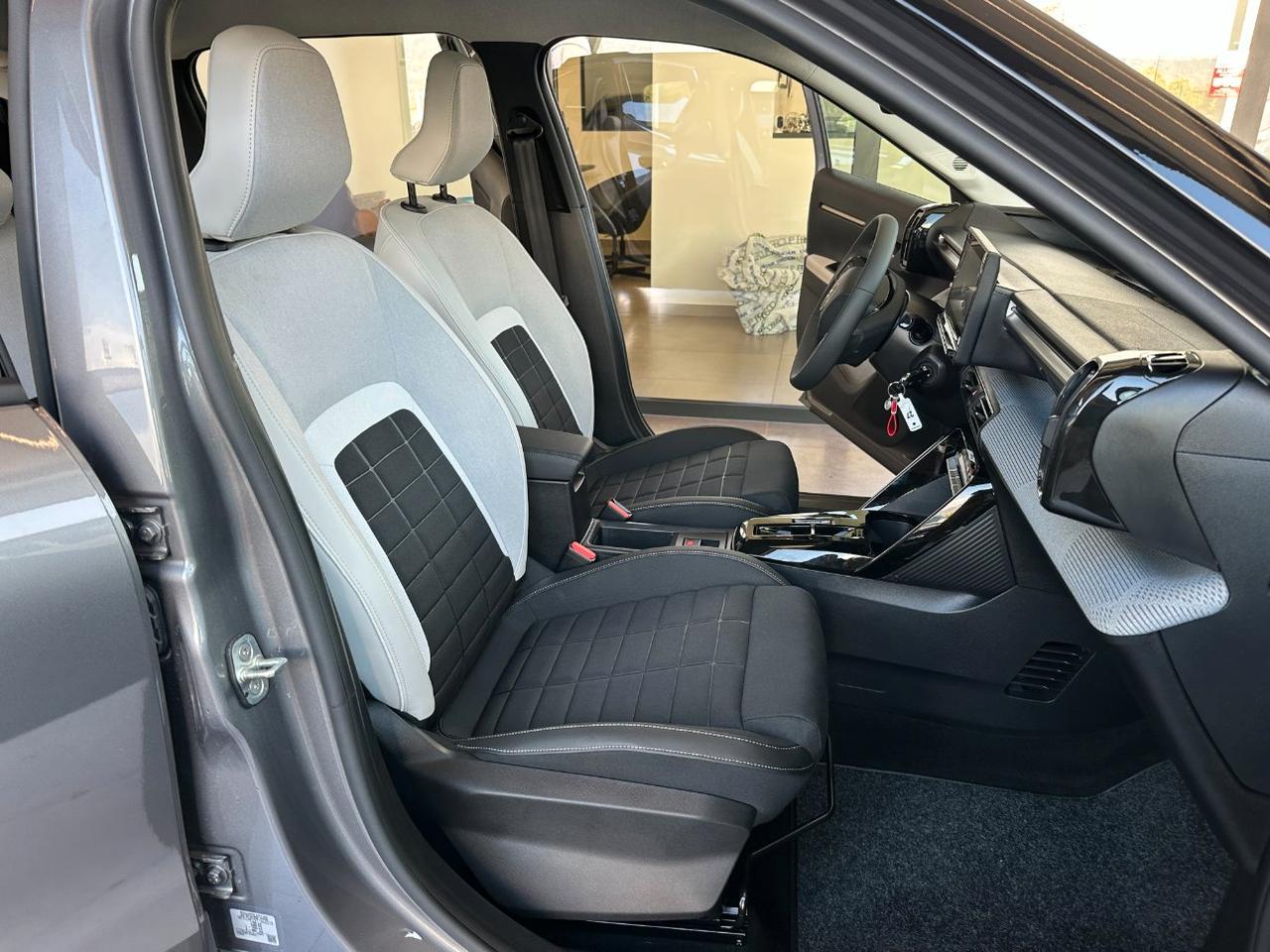 Citroen C3 1.2 hybrid Max 110cv edcs6
